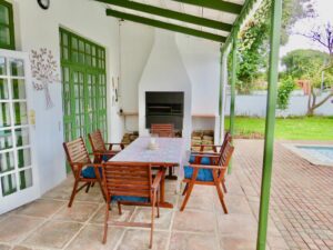 Whistlewood Guest House - Main Patio