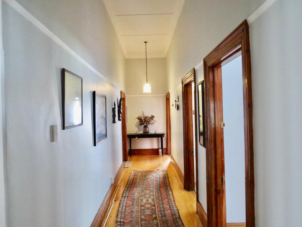 Whistlewood Guest House - Main Passageway