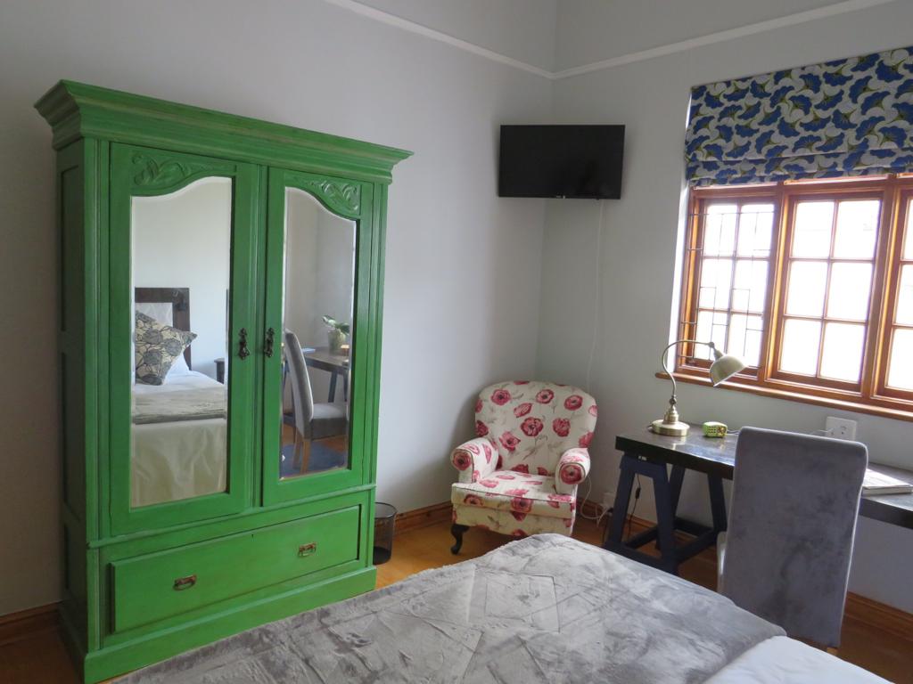 Whistlewood Guest House - The MacFadyen Room