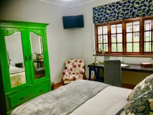 Whistlewood Guest House - The MacFadyen Room